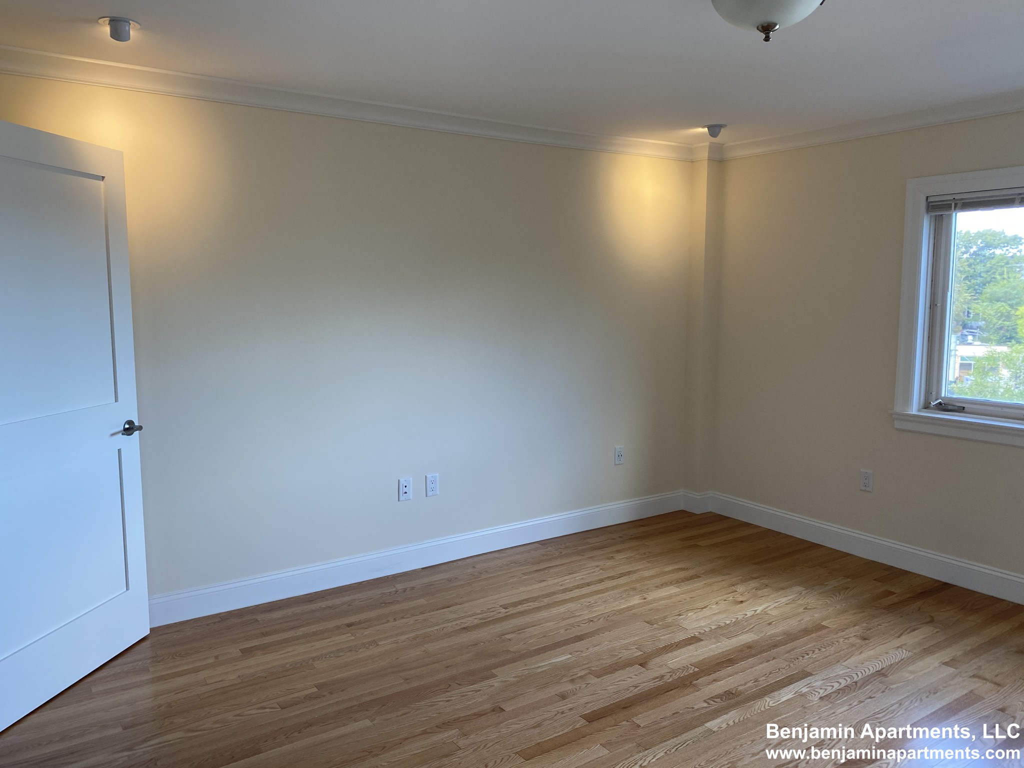 1443 Beacon St, Coolidge Corner