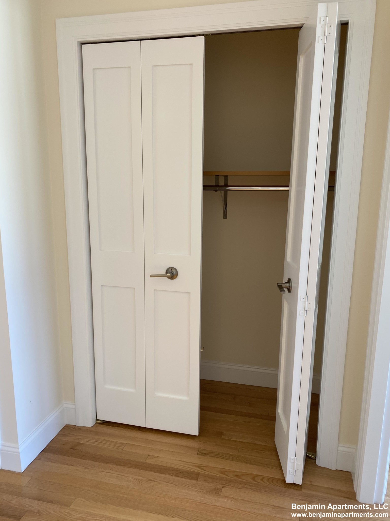 1443 Beacon St, Coolidge Corner