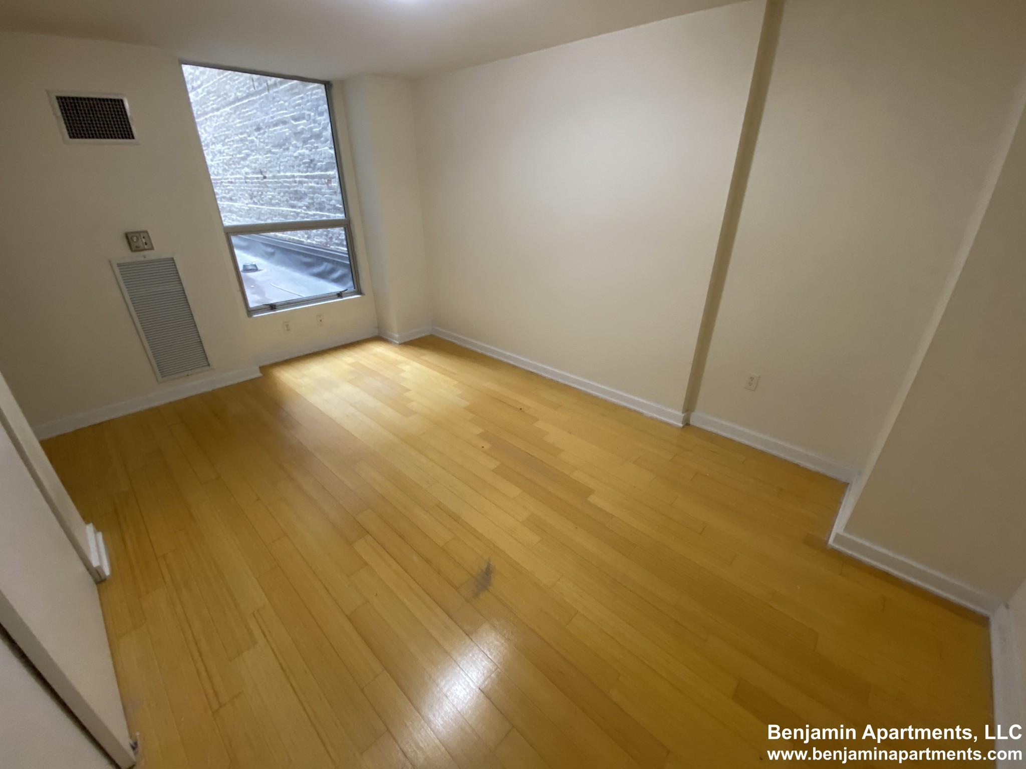 40 Boylston St, Downtown