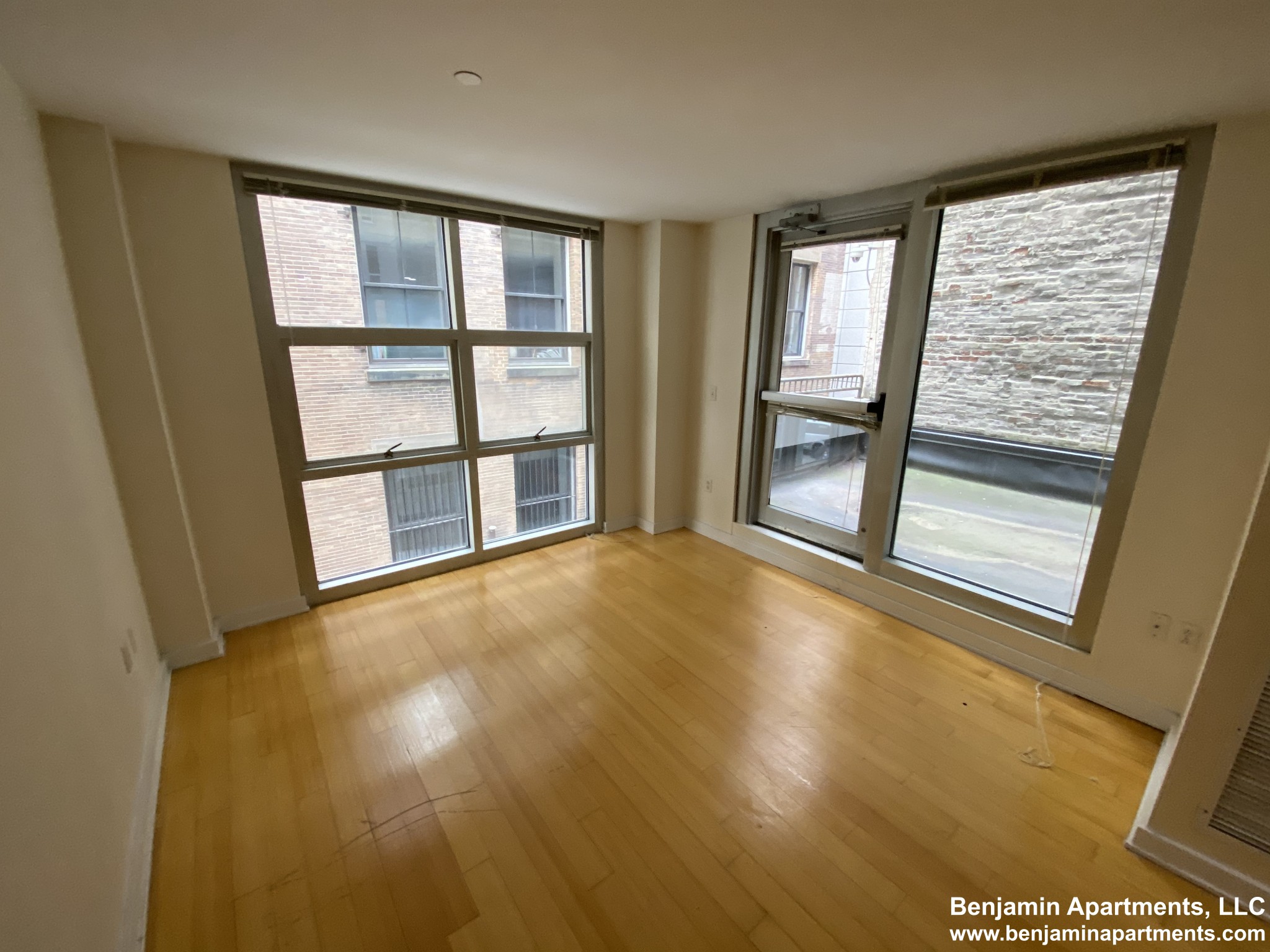 40 Boylston St, Downtown