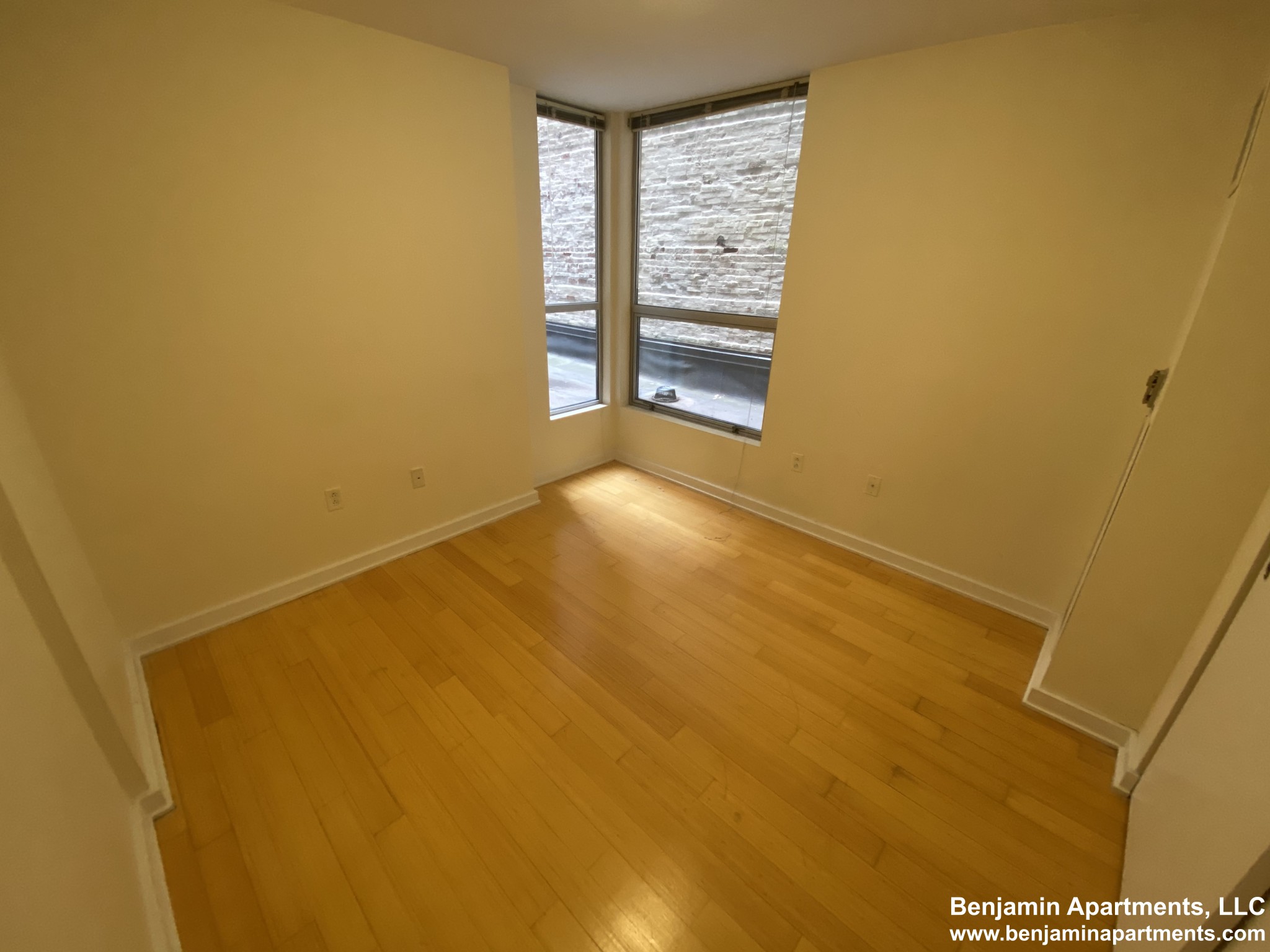 40 Boylston St, Downtown