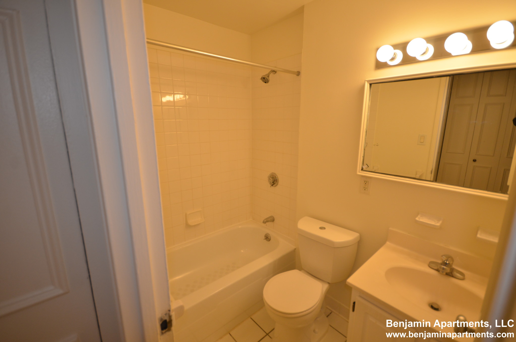 185 Freeman St, North Brookline