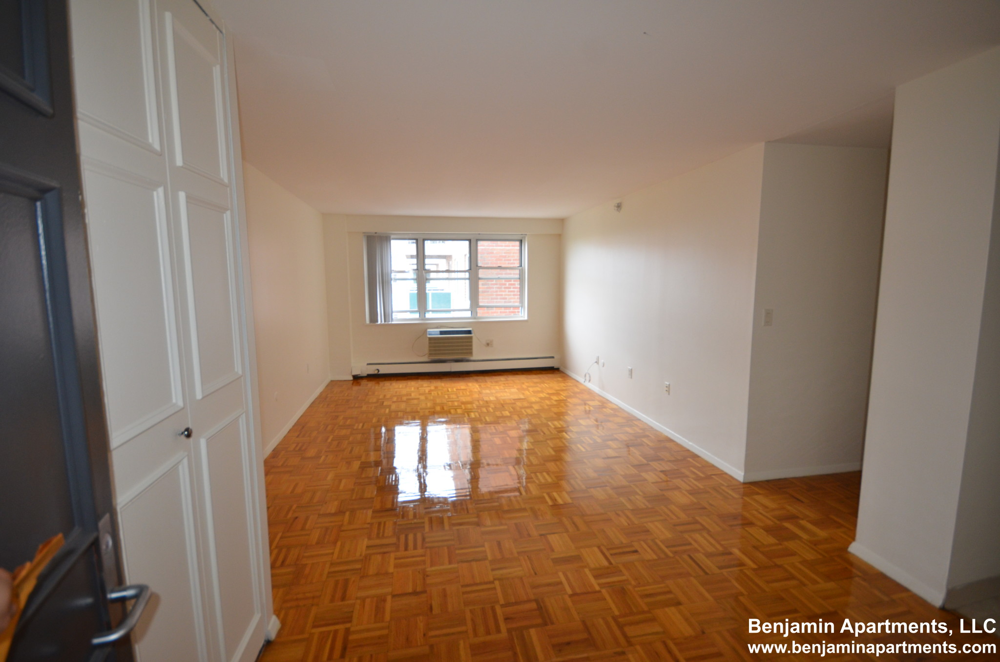 185 Freeman St, North Brookline