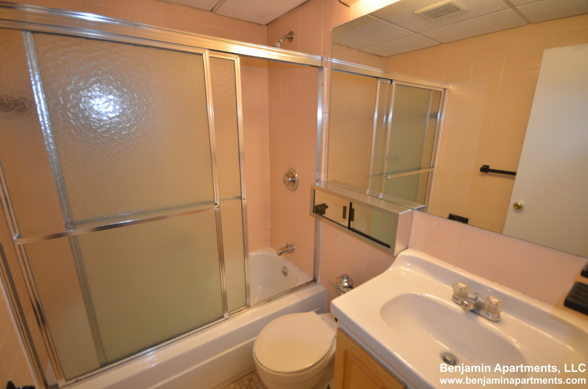 62 Boylston St, Midtown