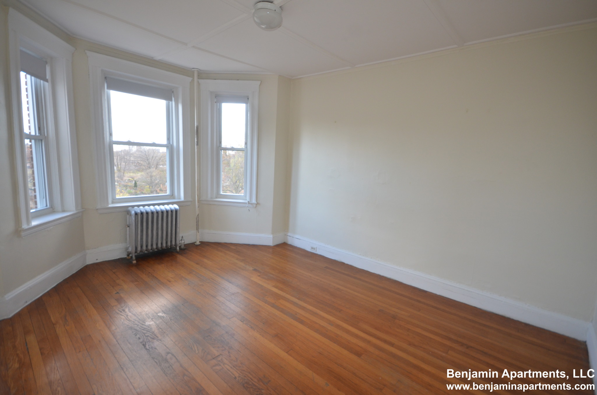 1175 Boylston St, Fenway