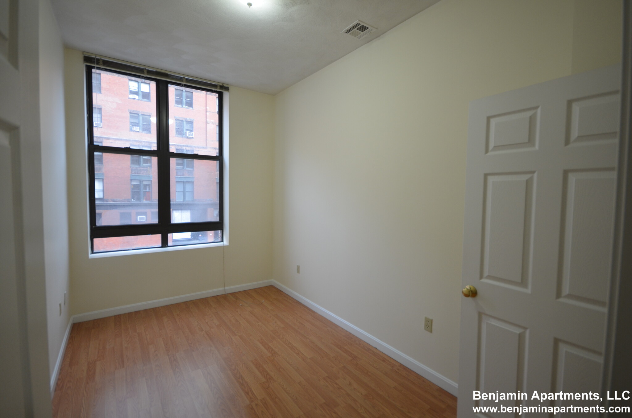 81 Essex St, Chinatown