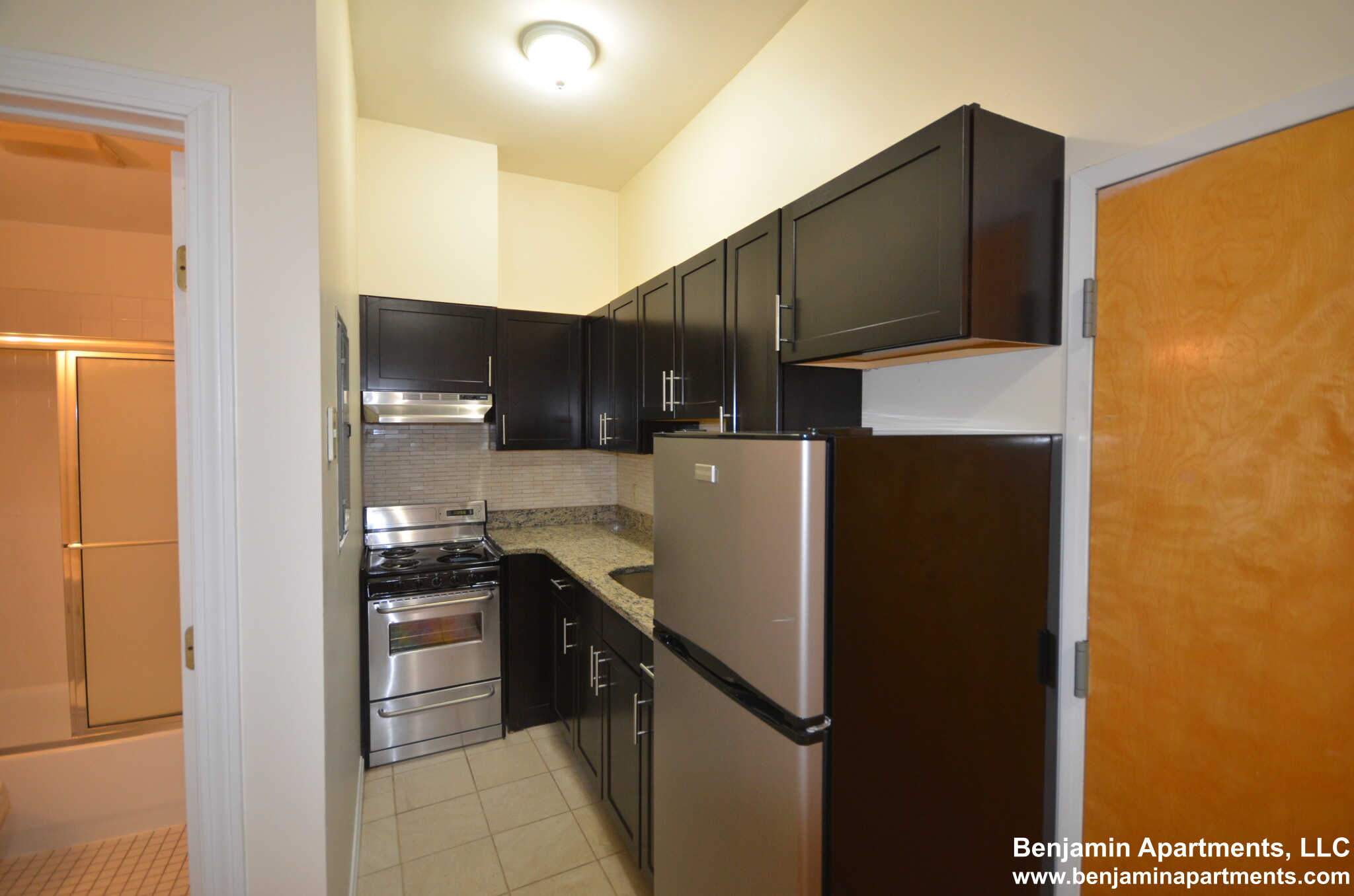 81 Essex St, Chinatown