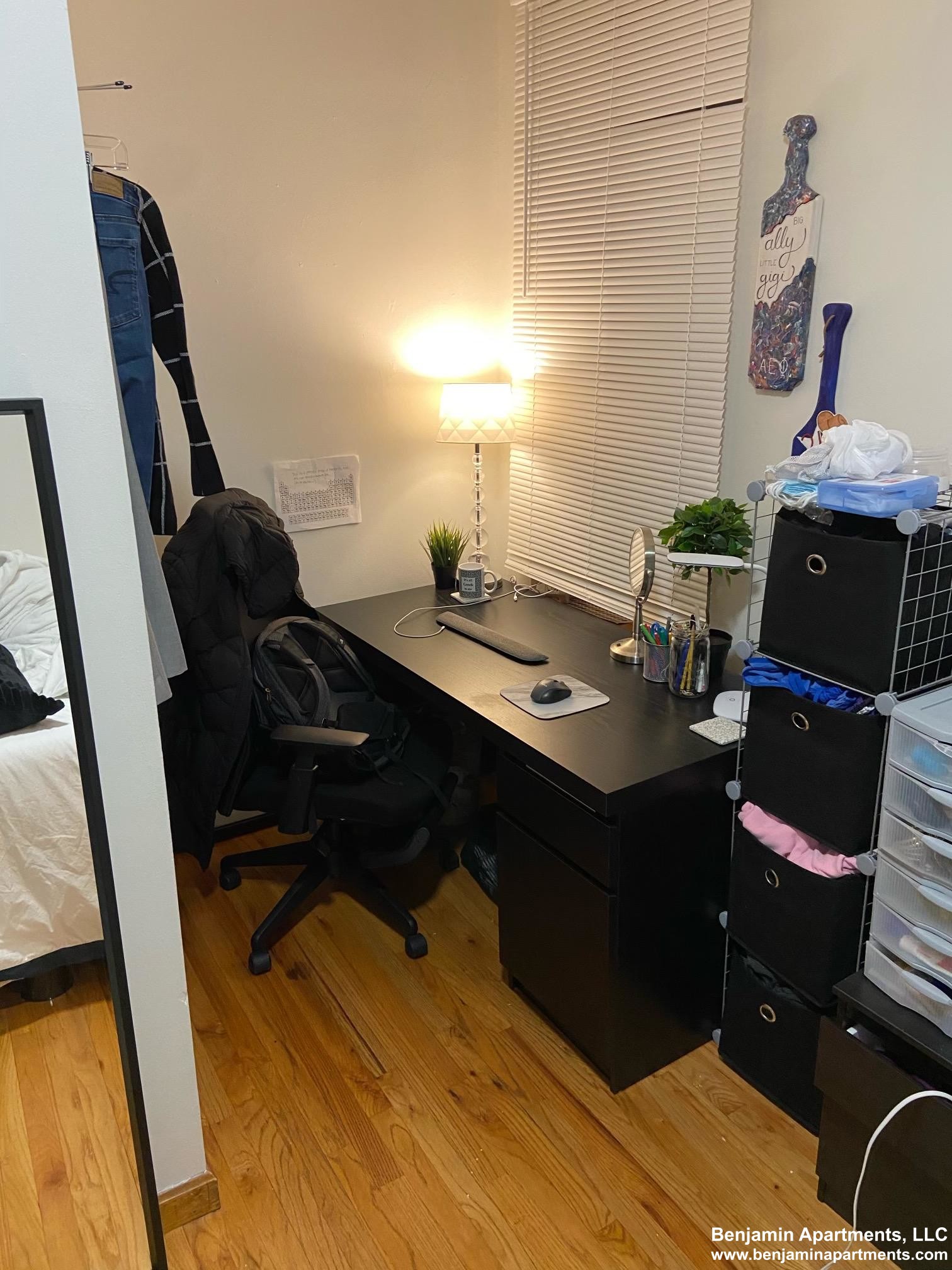 3 bed, 1 bath apartment for rent at 37 Cunard St Unit 2, South End — photo 2 of 5