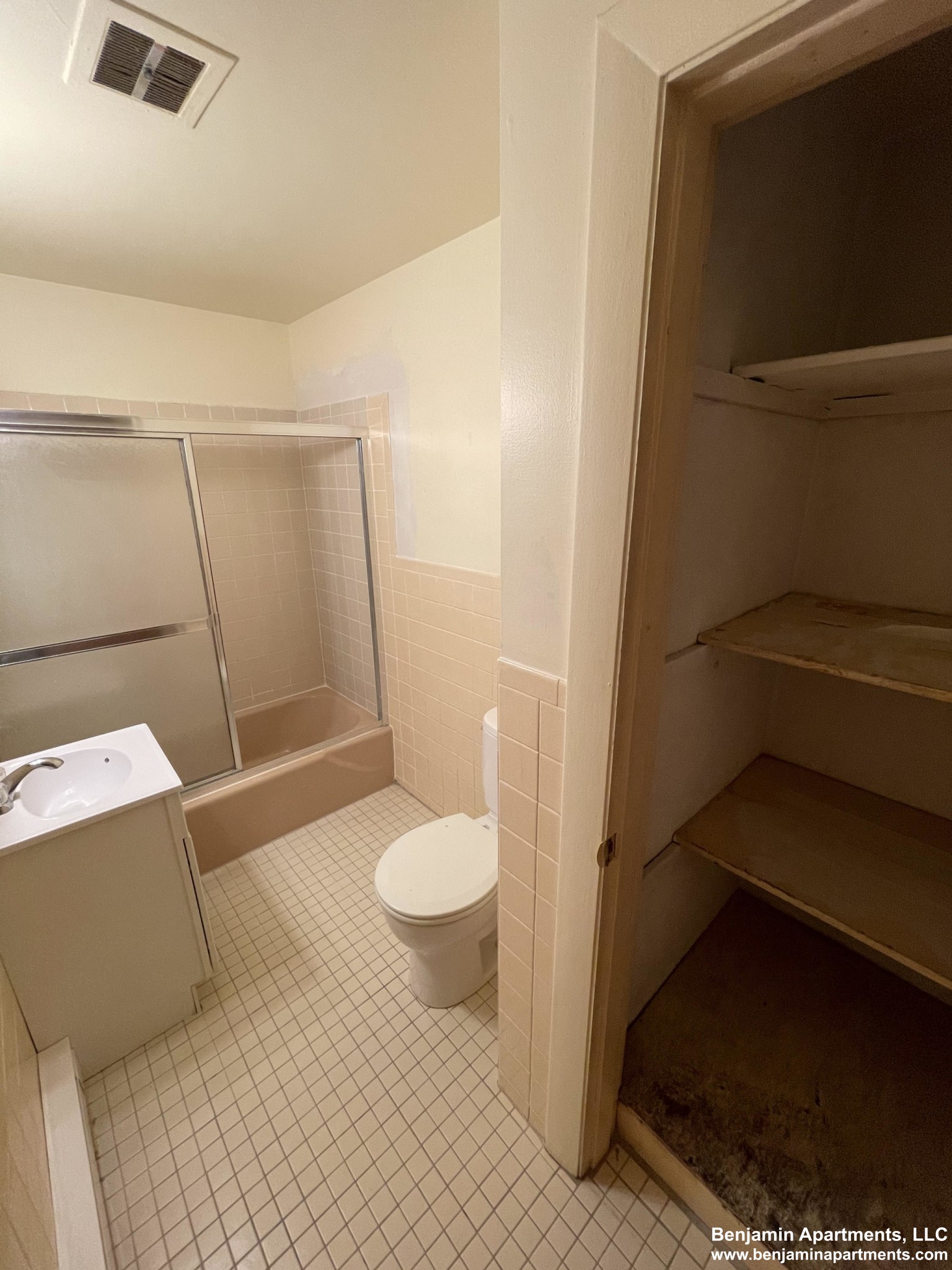 32 Westland Ave, Fenway