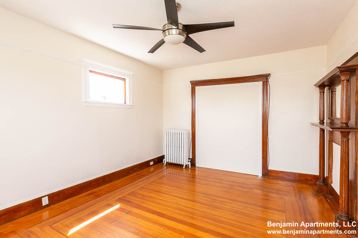 600 Broadway, Magoun Square