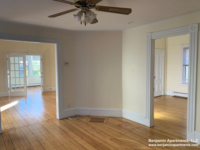 547 Broadway, South Medford