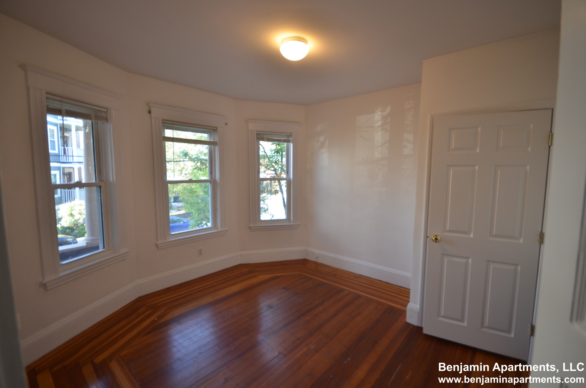 10 Cambridge Ter, Neighborhood Nine