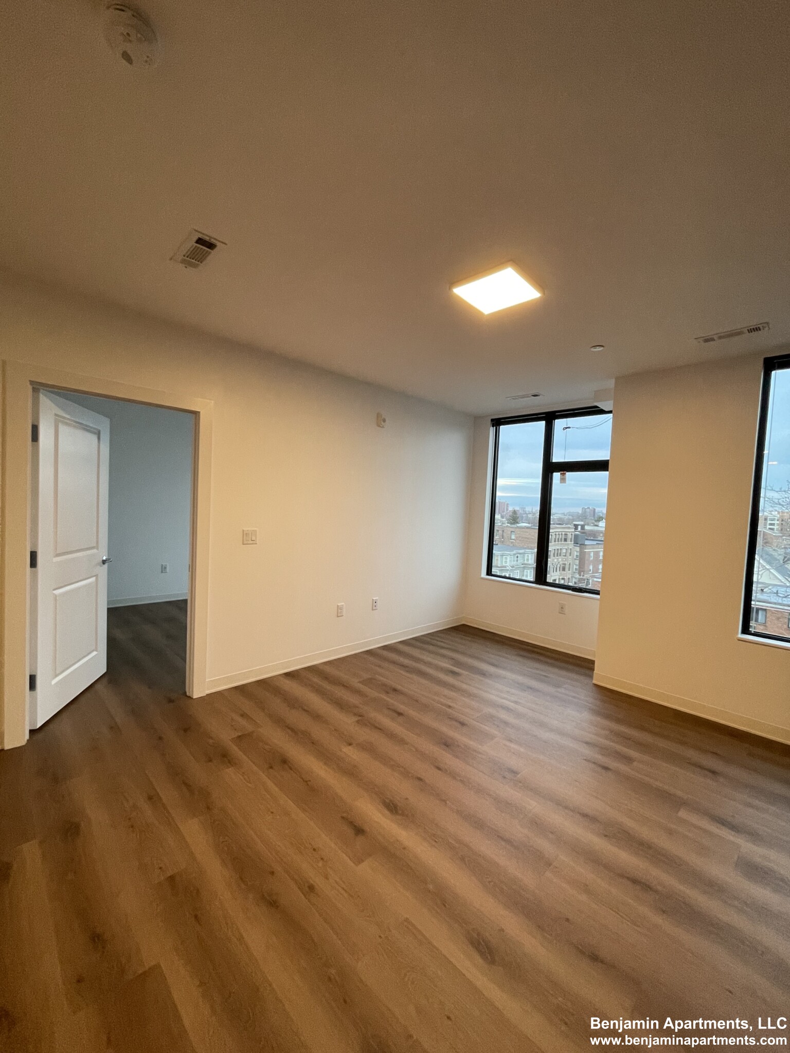 89 Brighton Ave, Allston