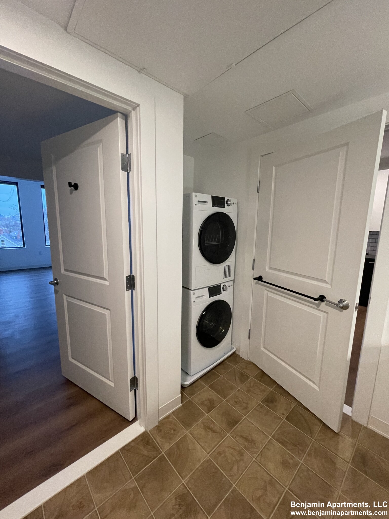 89 Brighton Ave, Allston