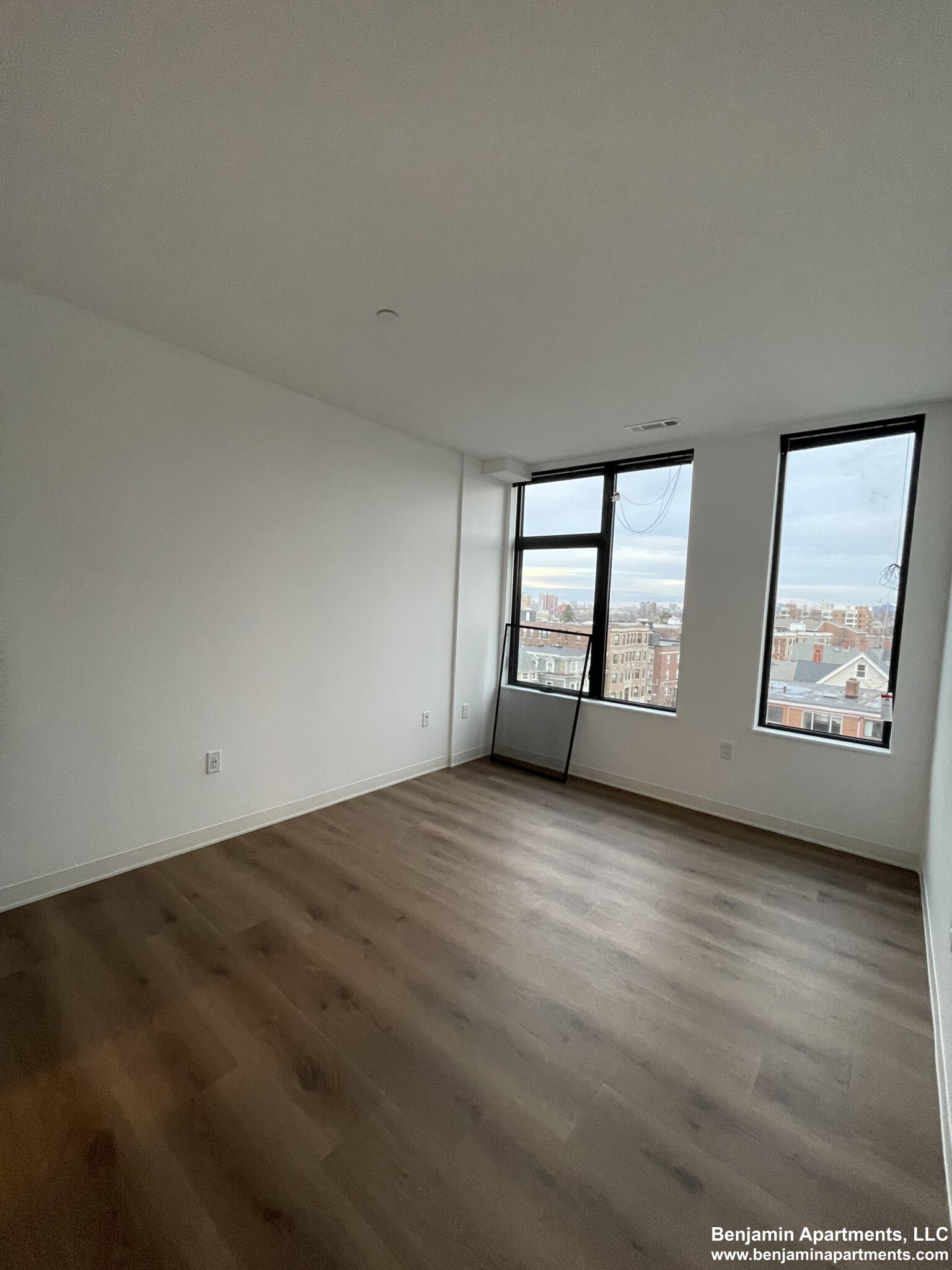 89 Brighton Ave, Allston