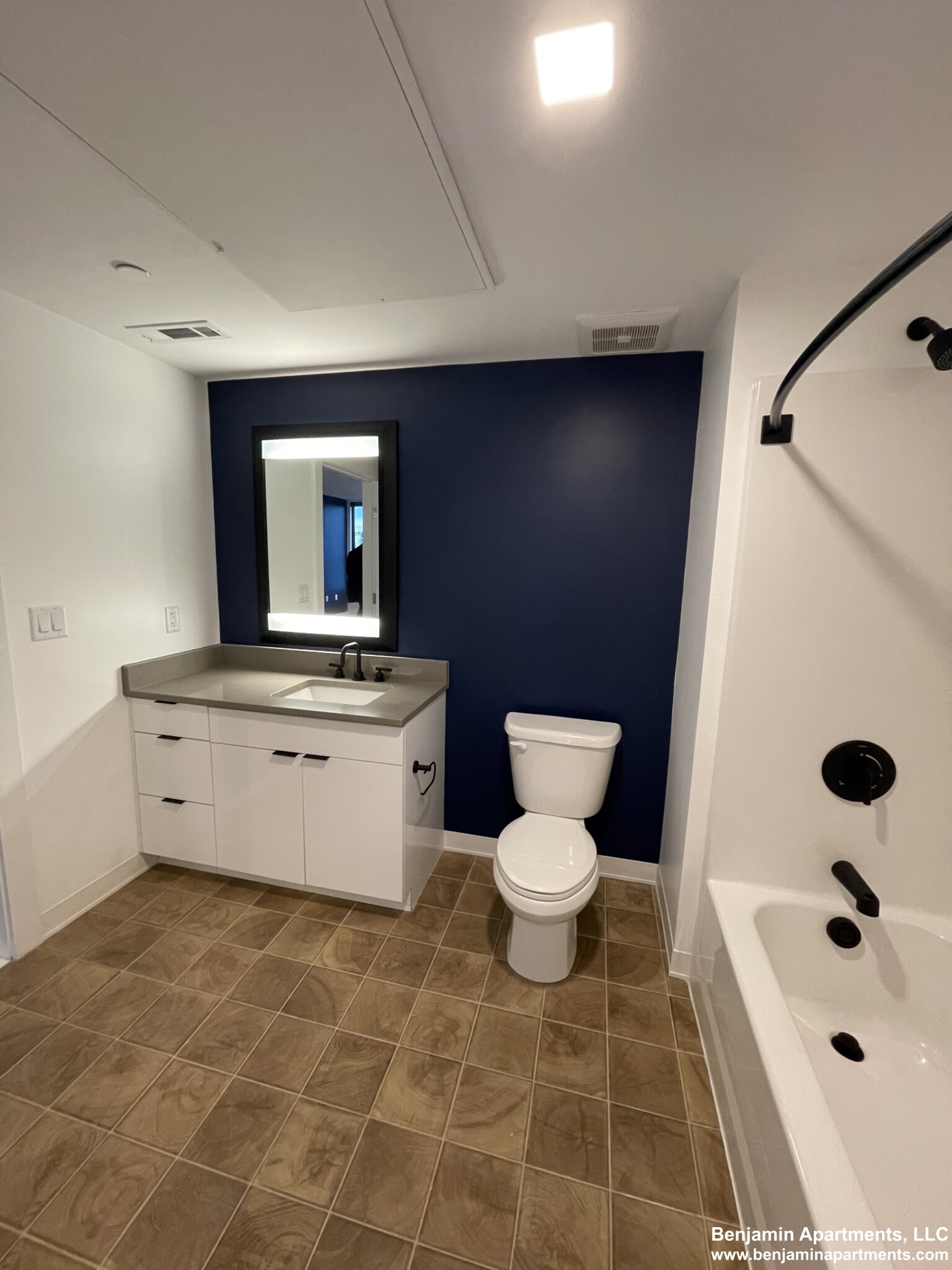 89 Brighton Ave, Allston