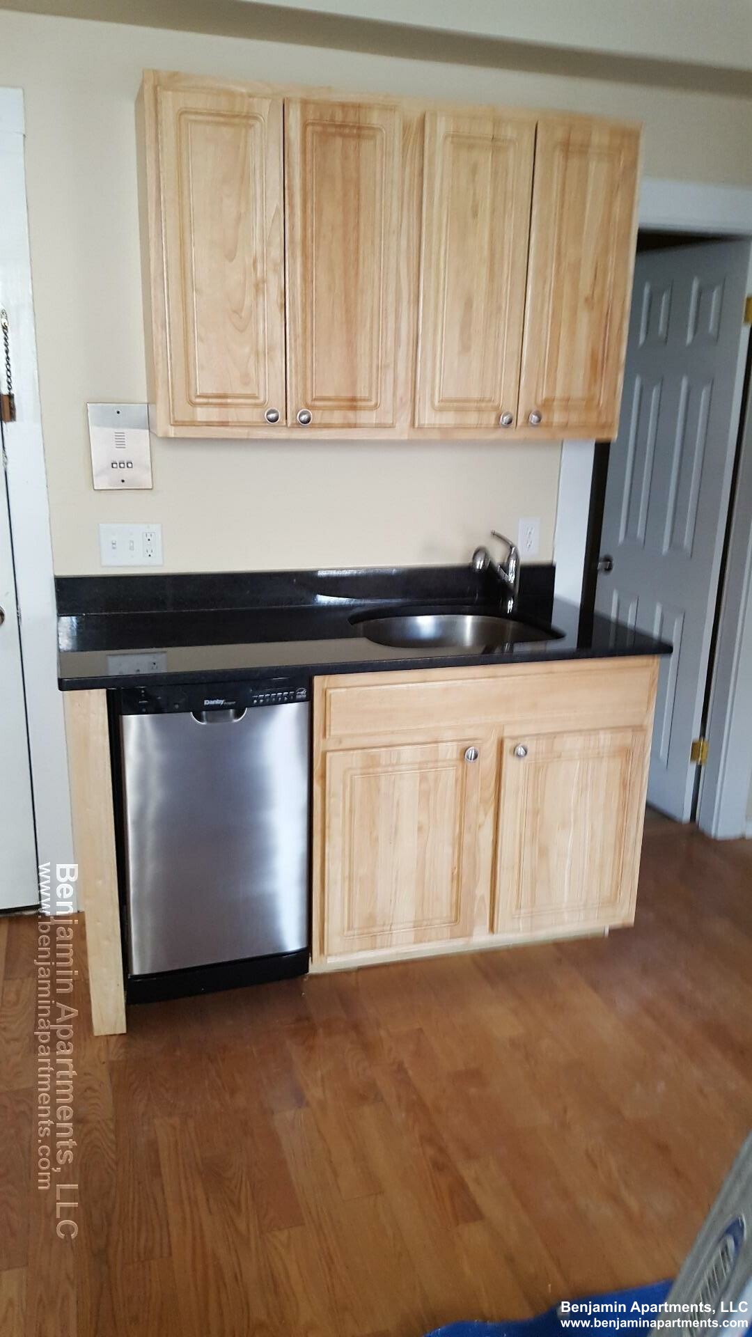 232 Cambridge St, Beacon Hill