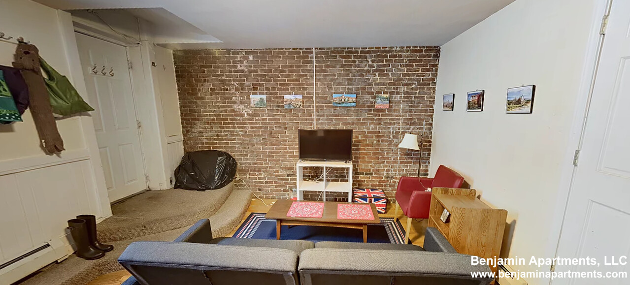 6 Symphony Rd, Fenway