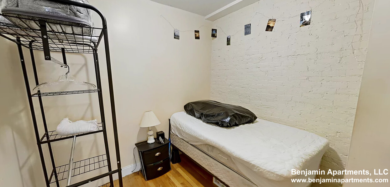 6 Symphony Rd, Fenway