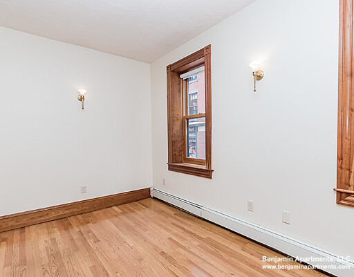 97 Myrtle St, Beacon Hill