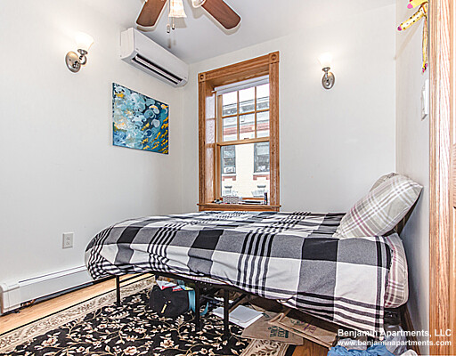 16 Russell St, Beacon Hill