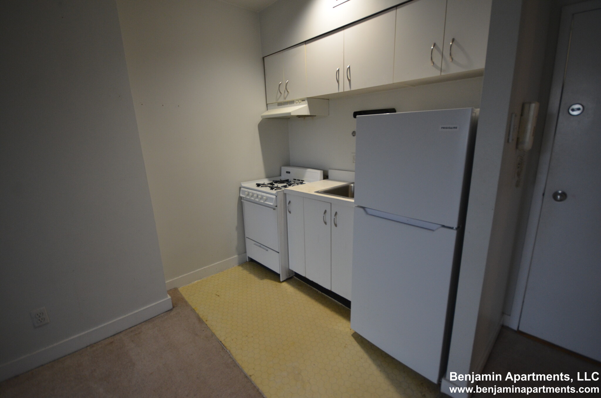 548 Columbus Ave, South End