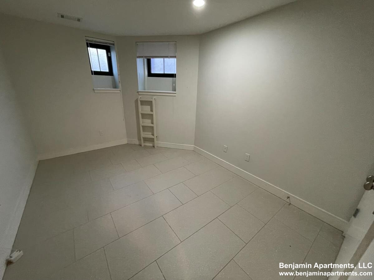 557 Columbus Ave, South End