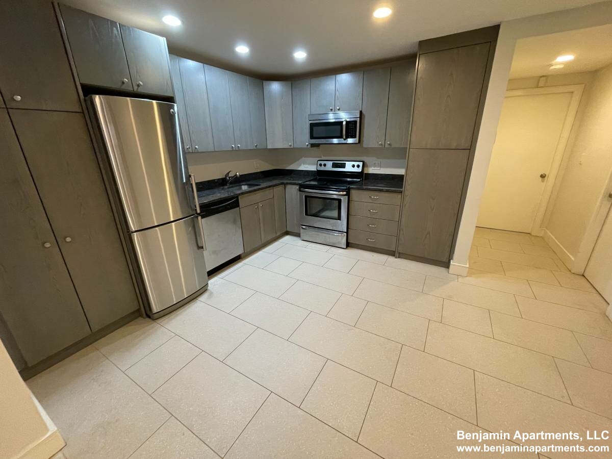 557 Columbus Ave, South End