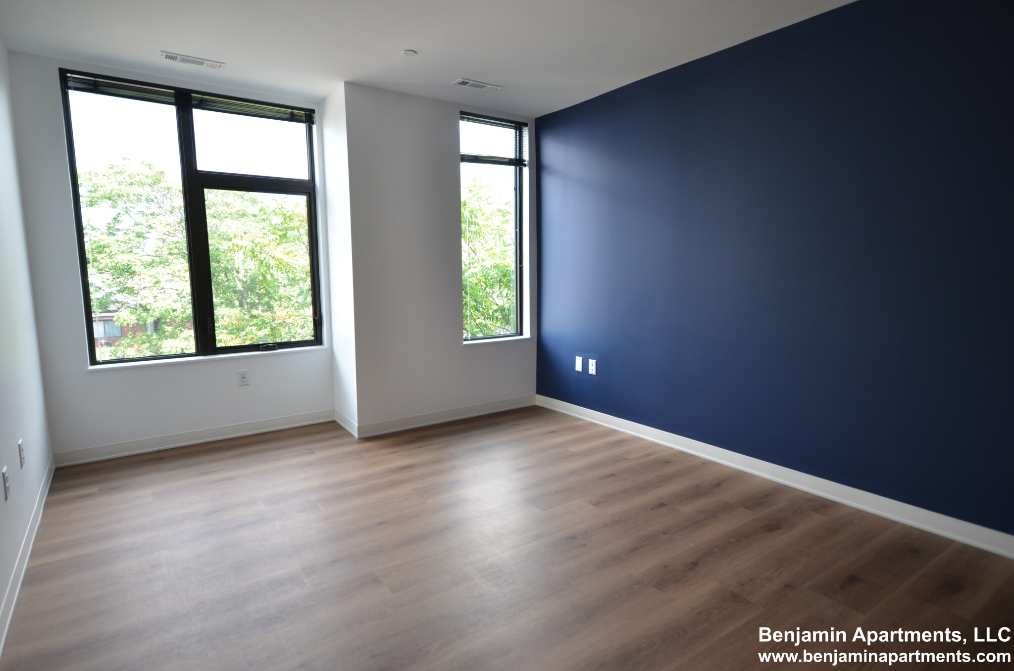 89 Brighton Ave, Allston