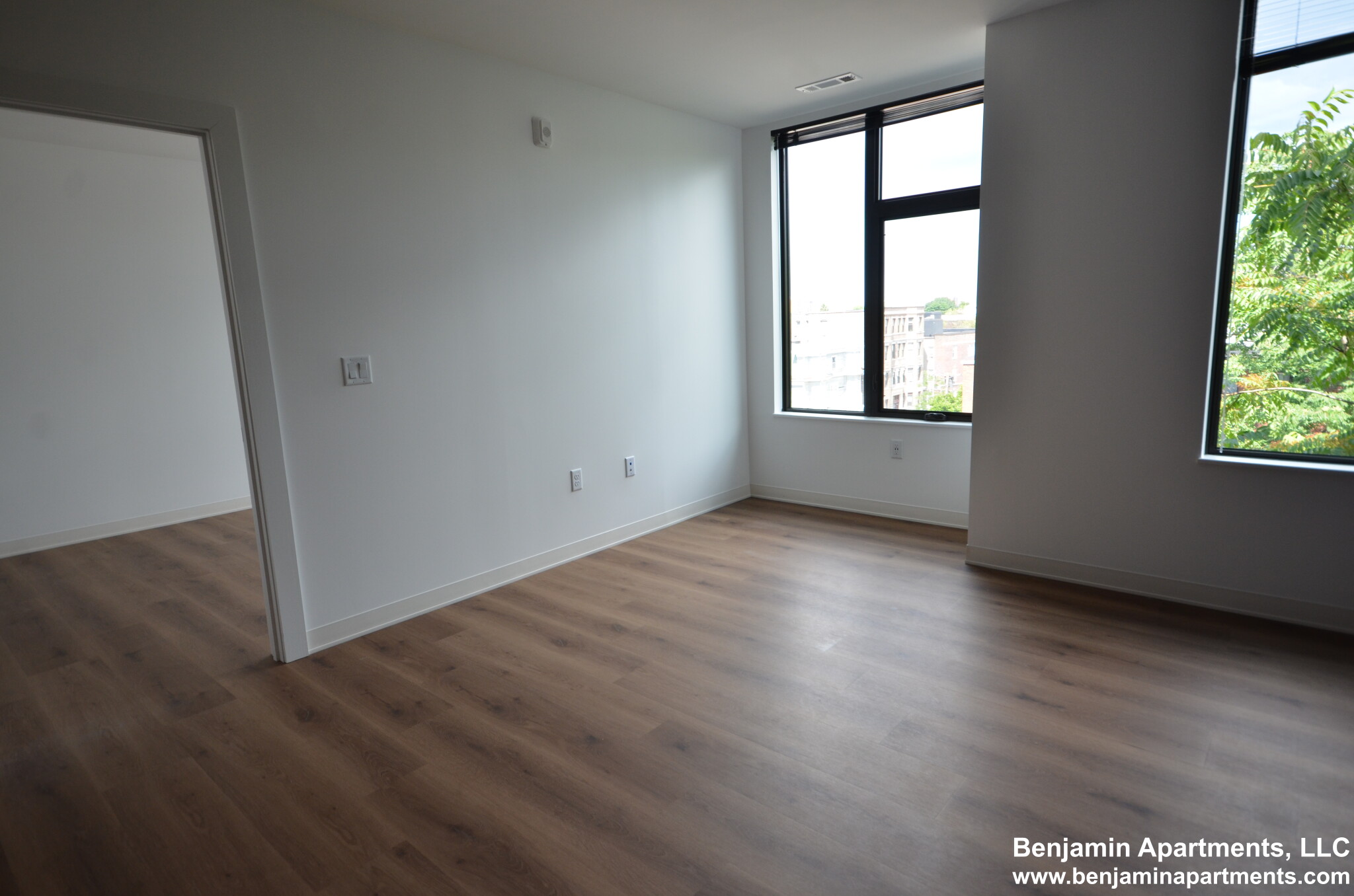 89 Brighton Ave, Allston