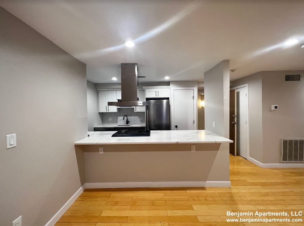 1661 Washington St, South End