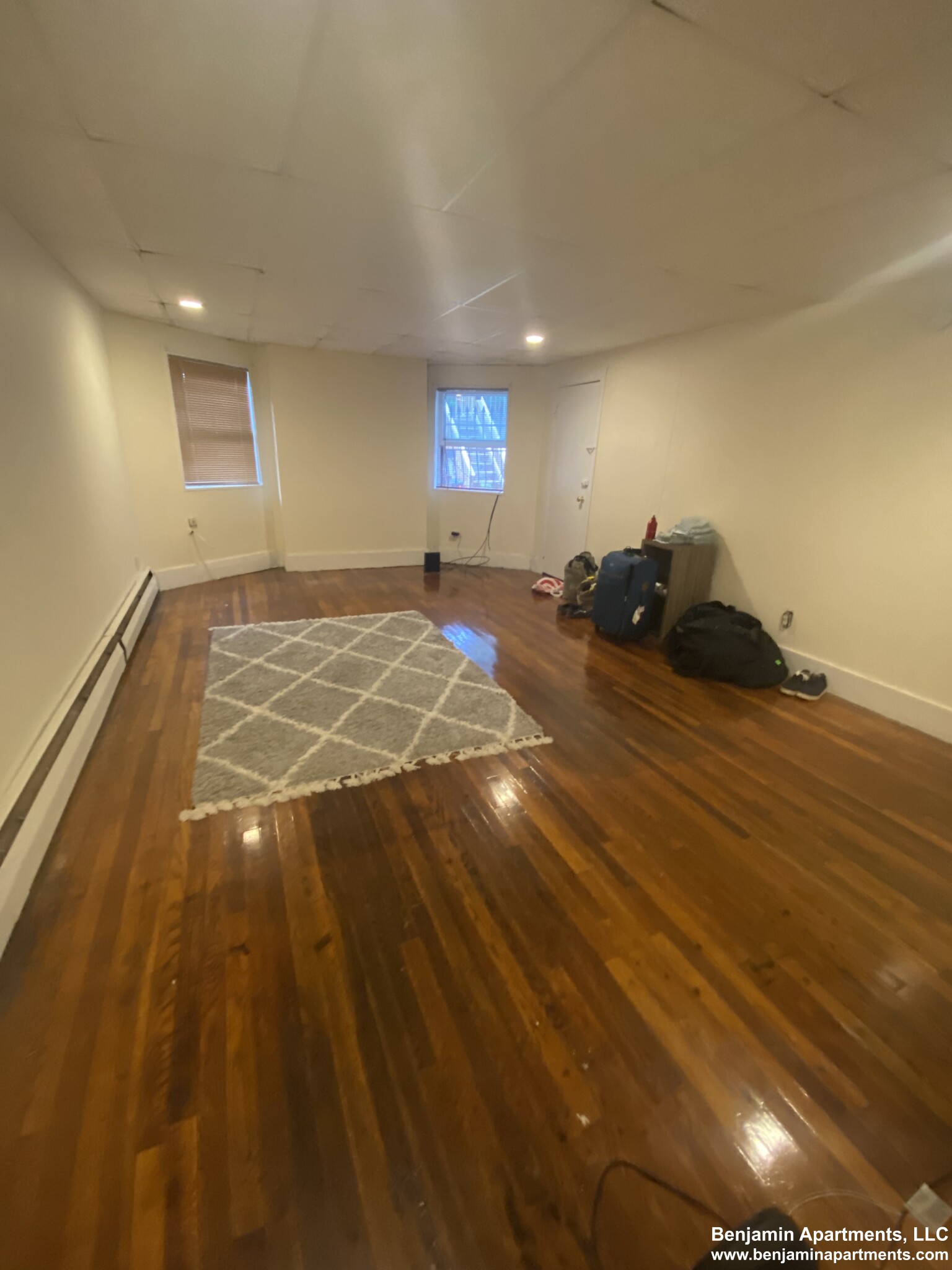 1063 Beacon St, Longwood