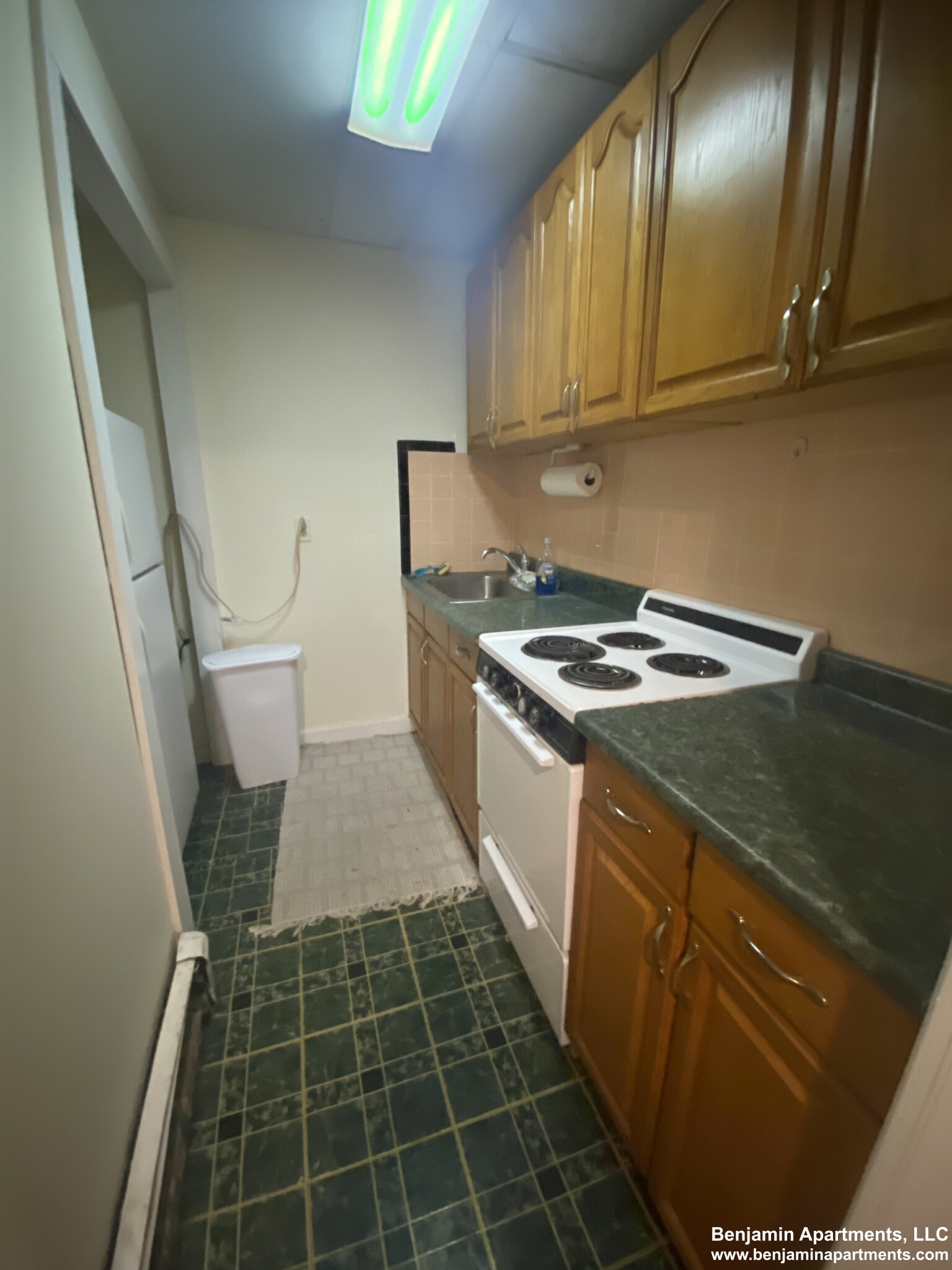 1063 Beacon St, Longwood