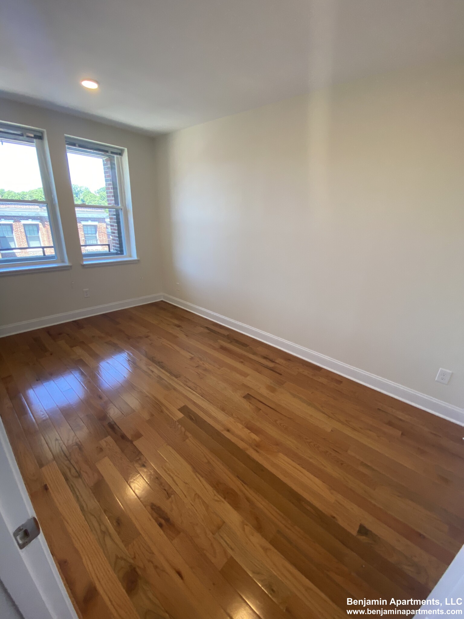 123 Sutherland Rd, Allston