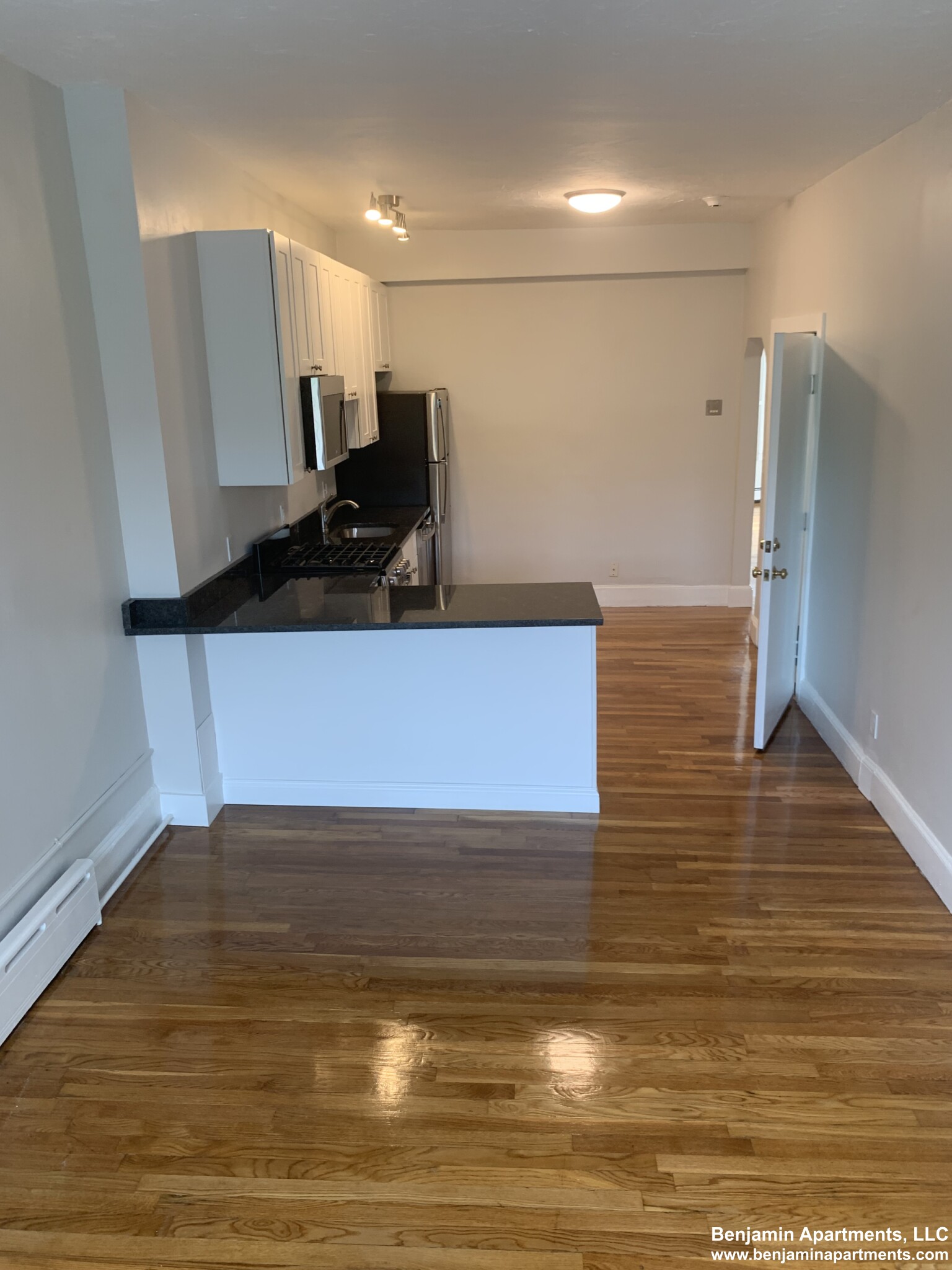 114 Willow St, Wellington-Harrington