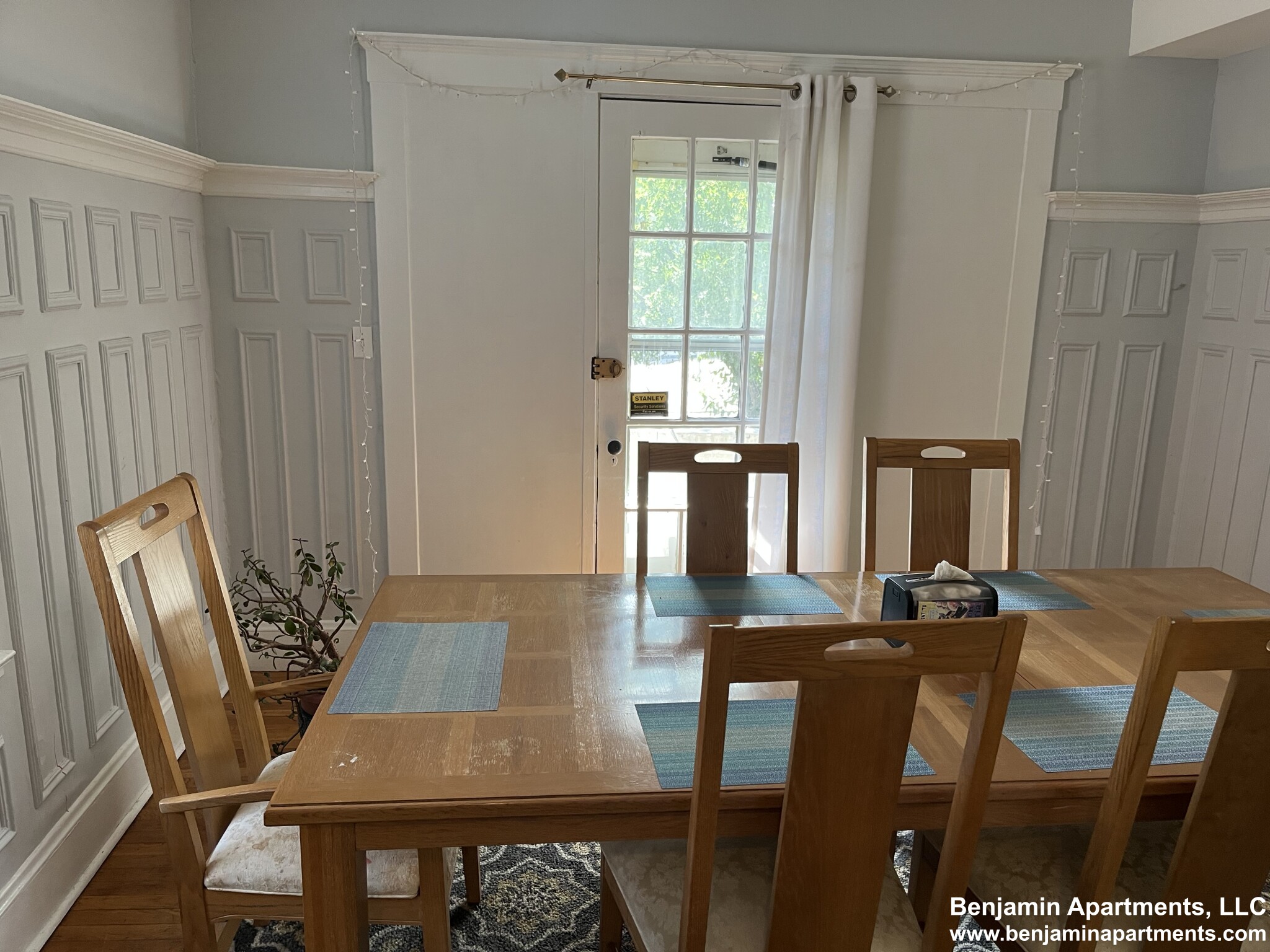 209 Chestnut Hill Ave, Brighton