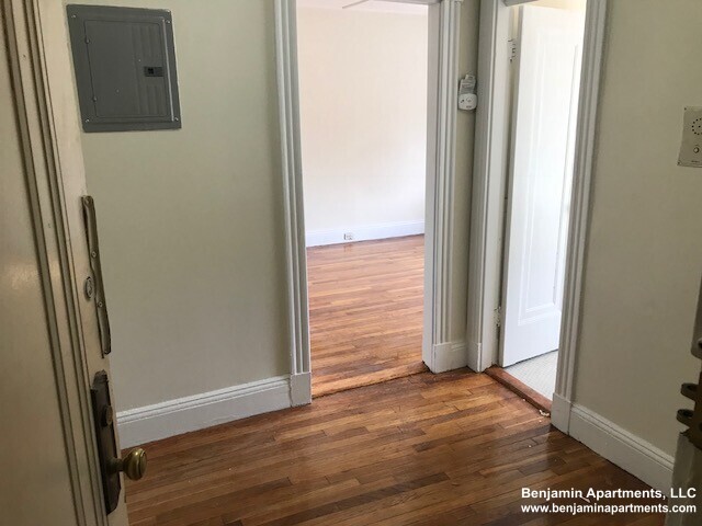 1185 Boylston St, Fenway