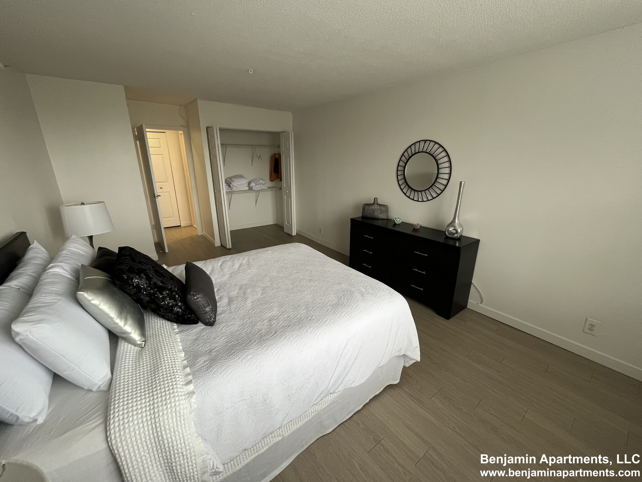 75 Saint Alphonsus St, Mission Hill