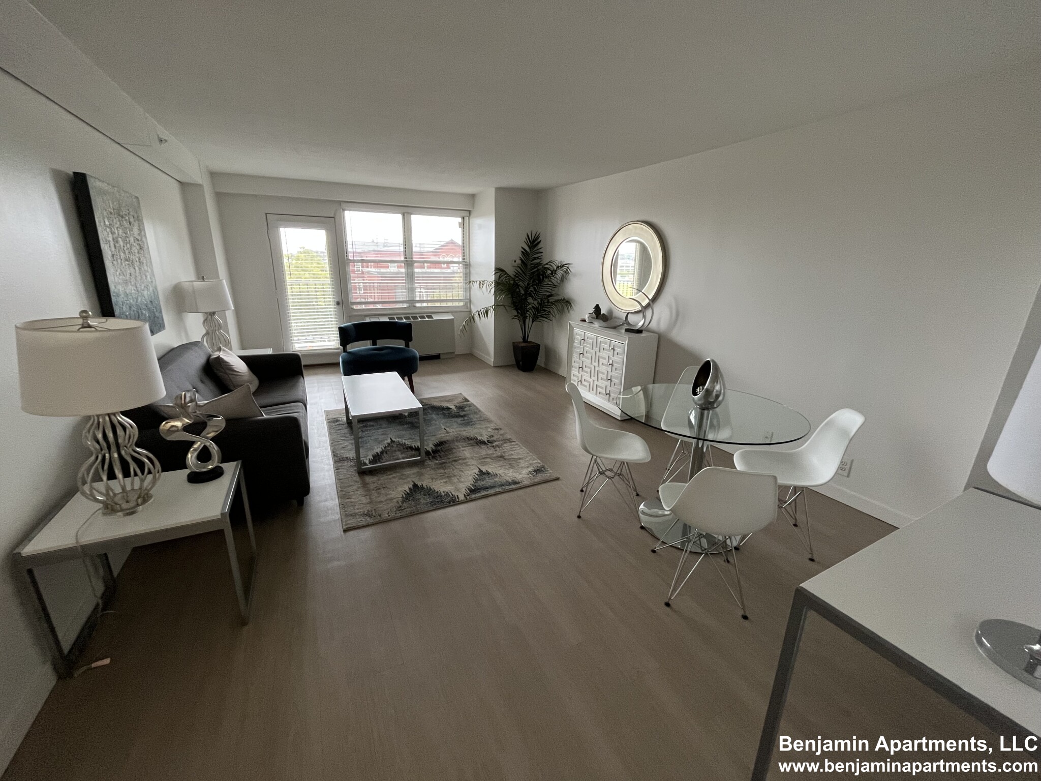 75 Saint Alphonsus St, Mission Hill