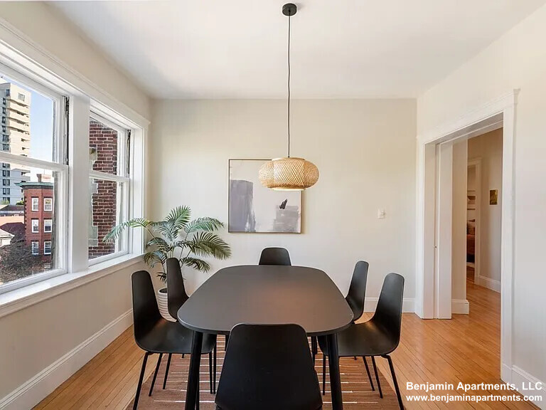 10 Dana St, Mid Cambridge