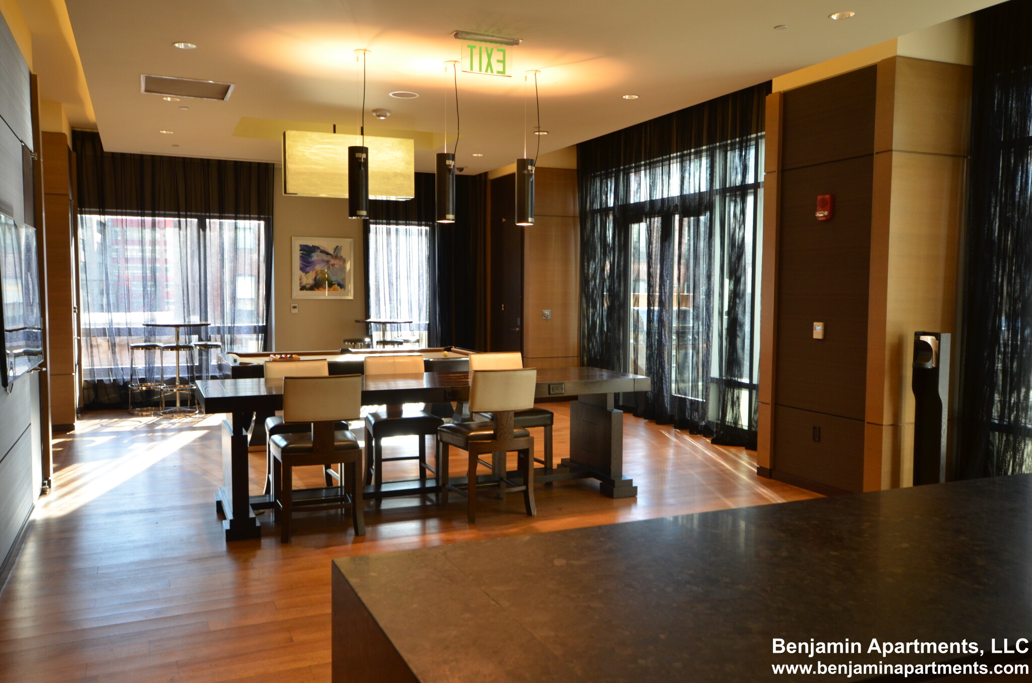 665 Washington St, Midtown