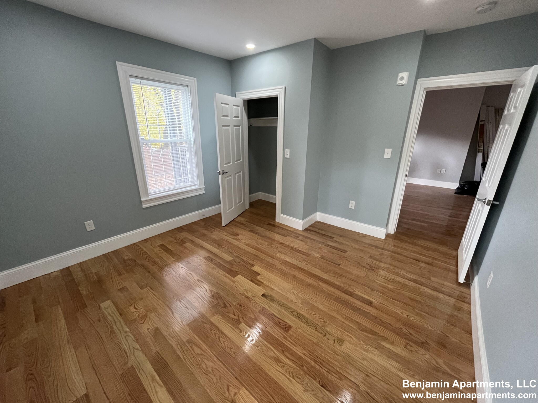 372 Oxford St, Porter Square