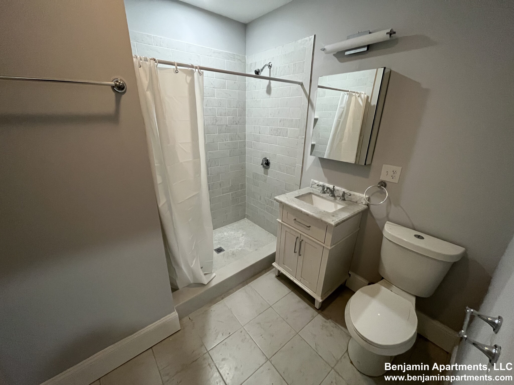 372 Oxford St, Porter Square