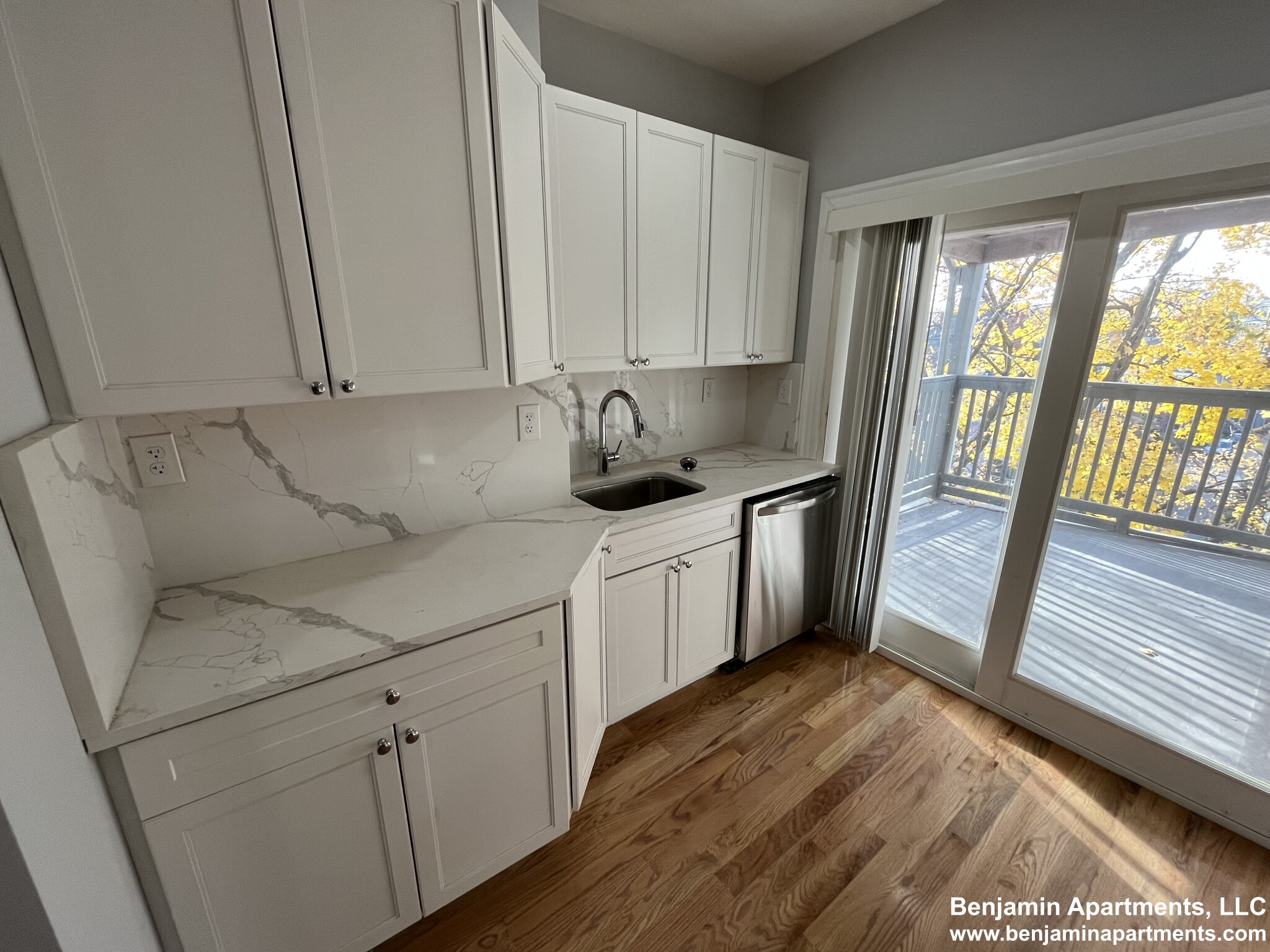 372 Oxford St, Porter Square