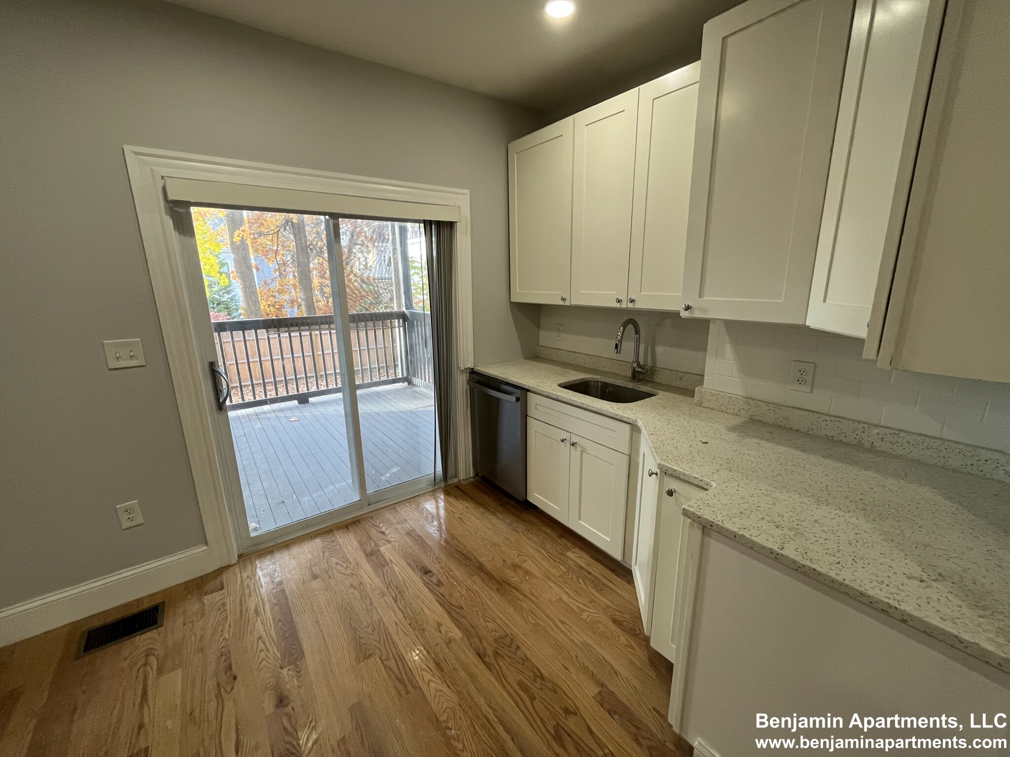 374 Oxford St, Baldwin