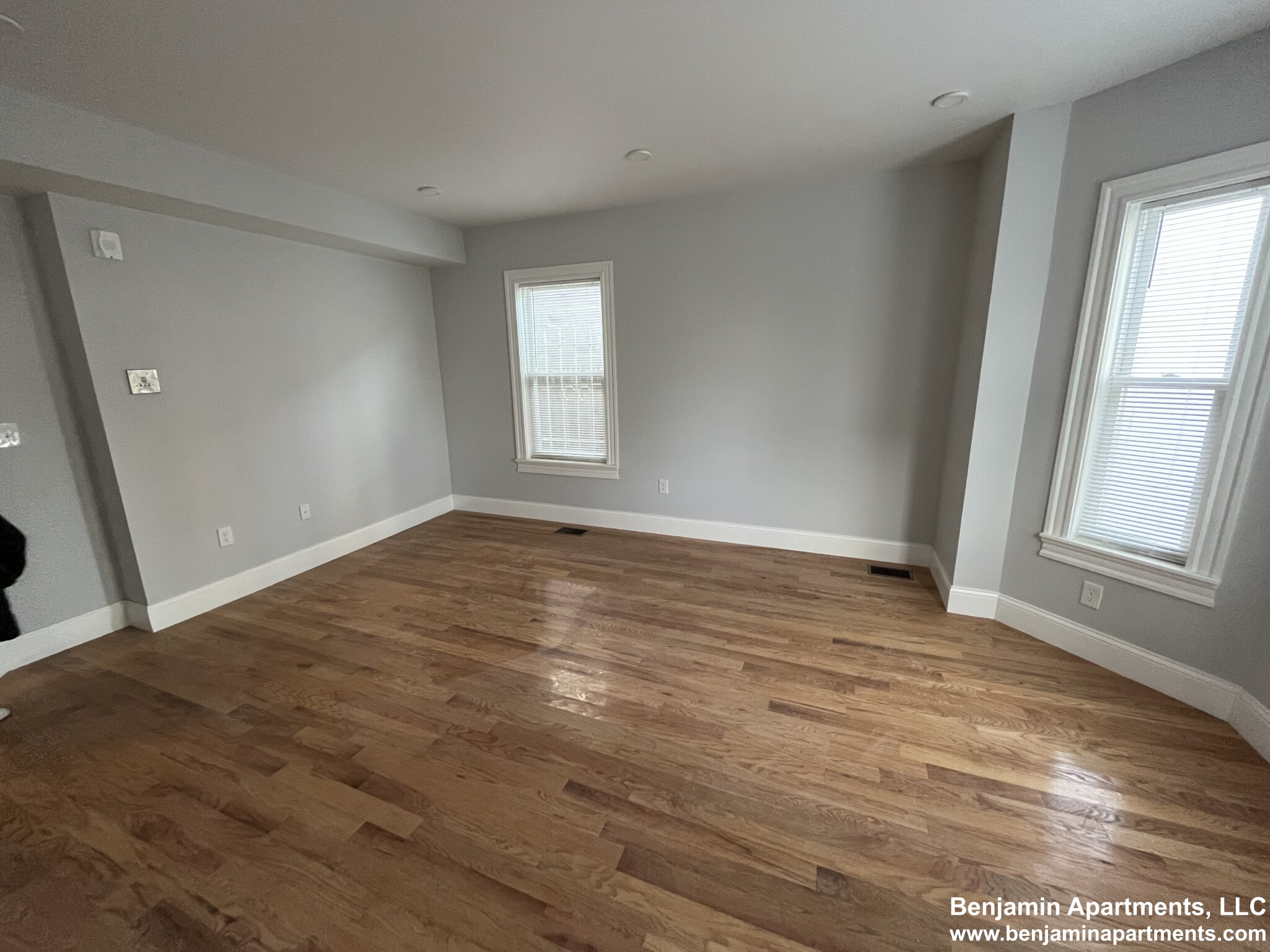 374 Oxford St, Baldwin