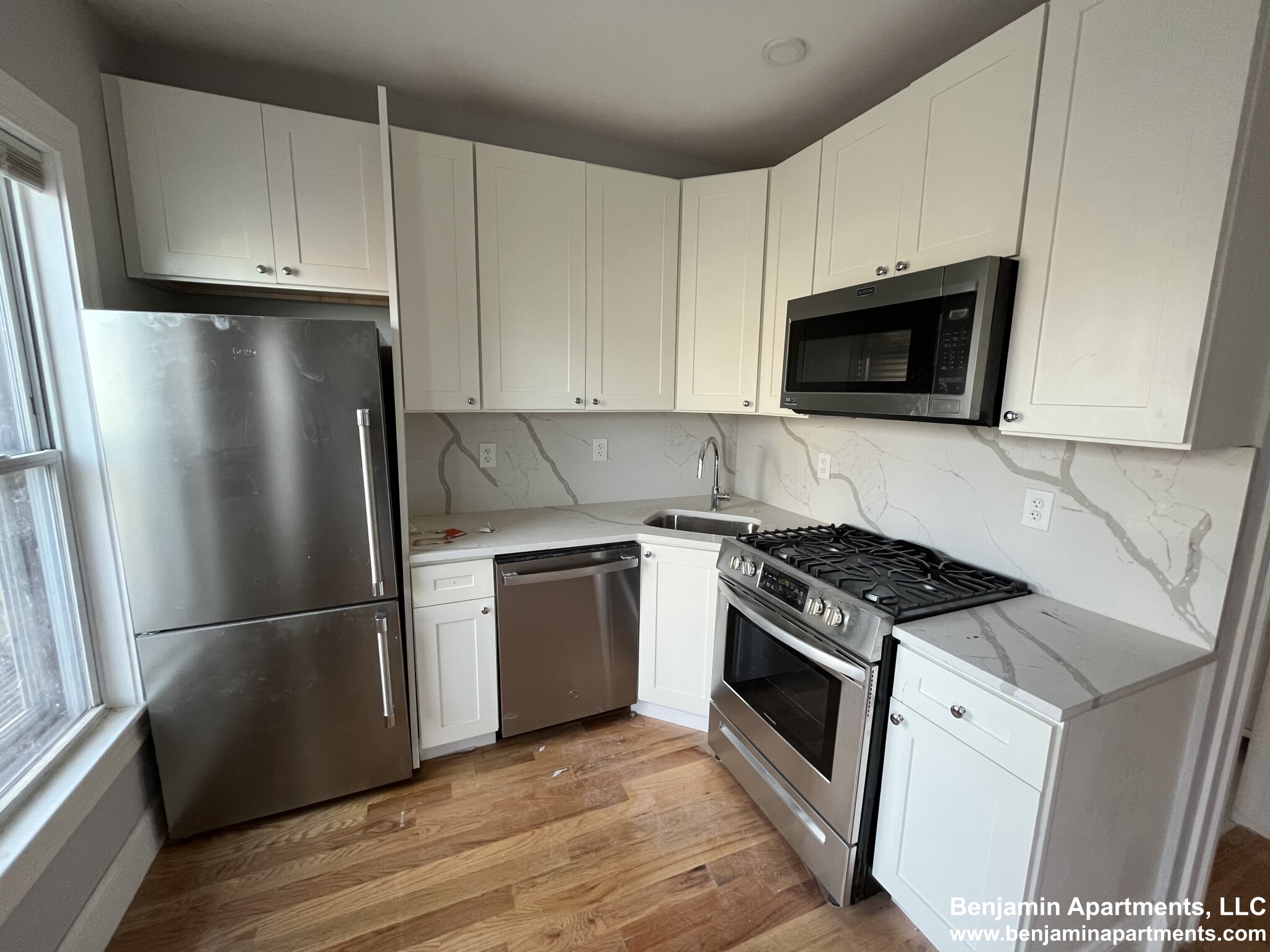 374 Oxford St, Porter Square