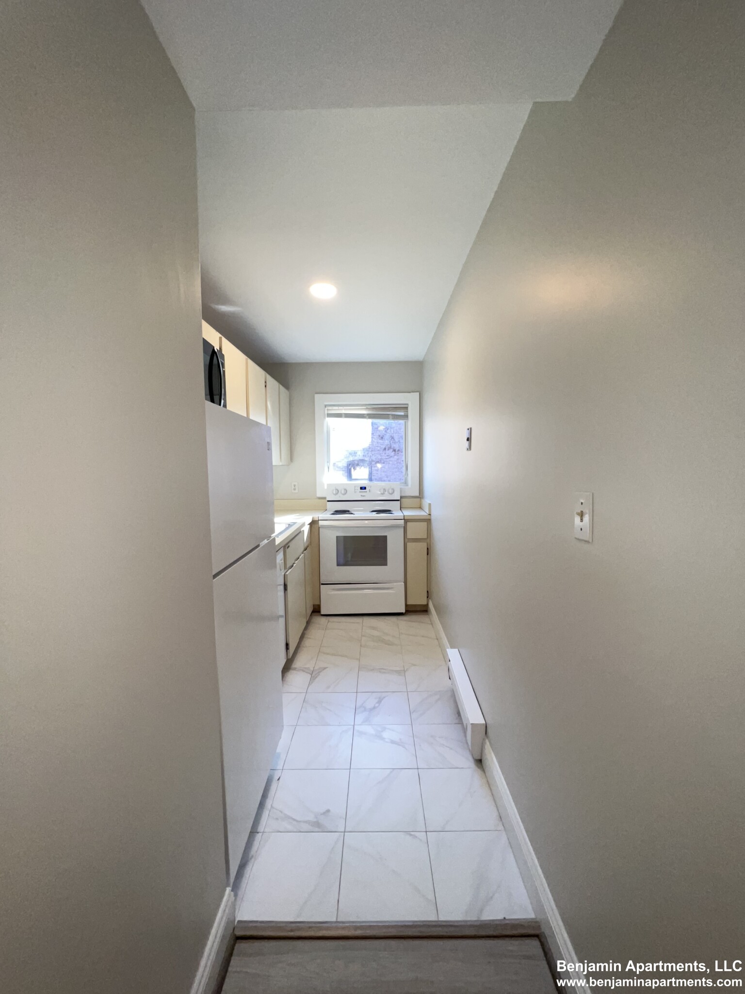 166 Saint Botolph St, South End