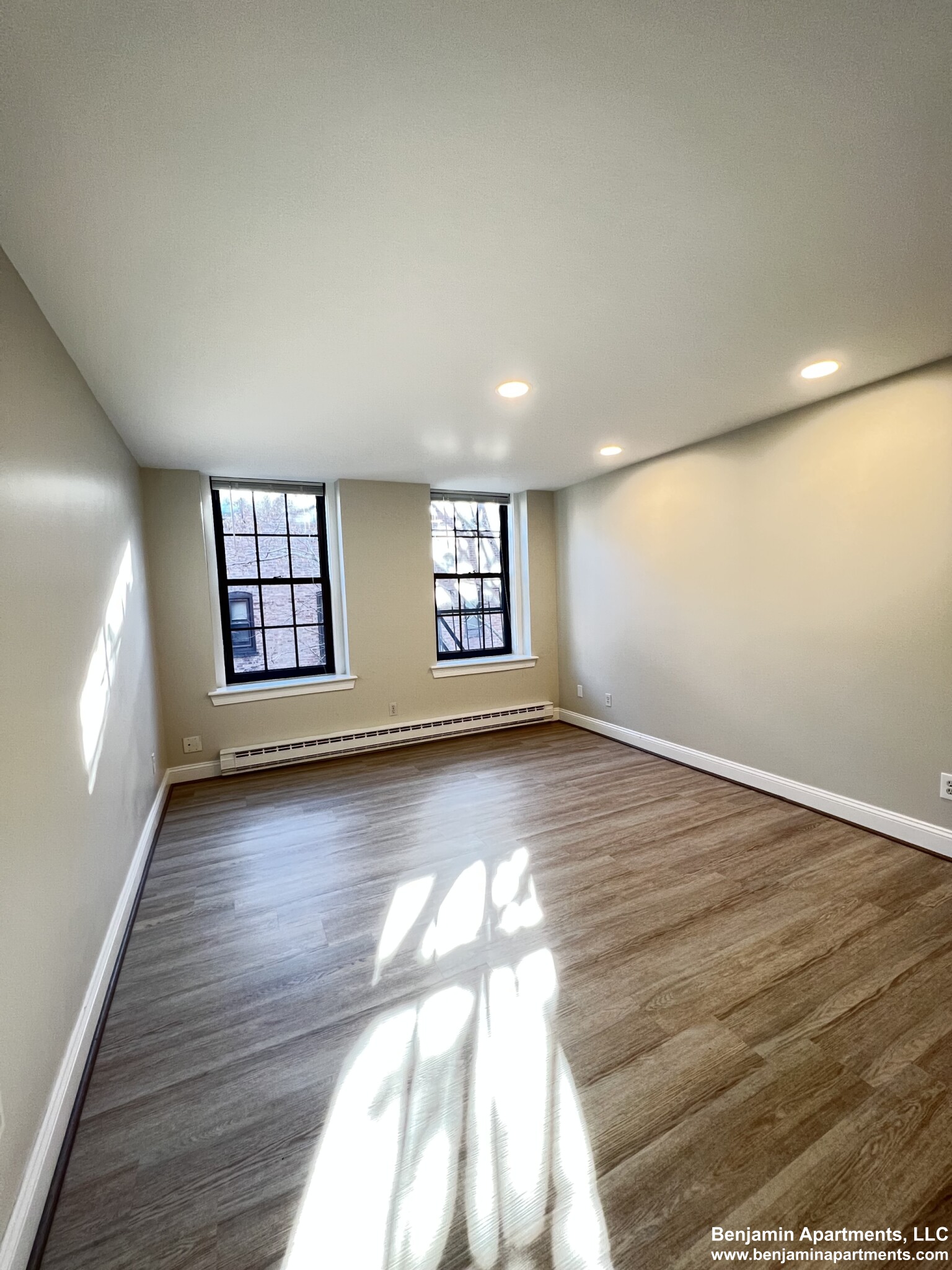 166 Saint Botolph St, South End