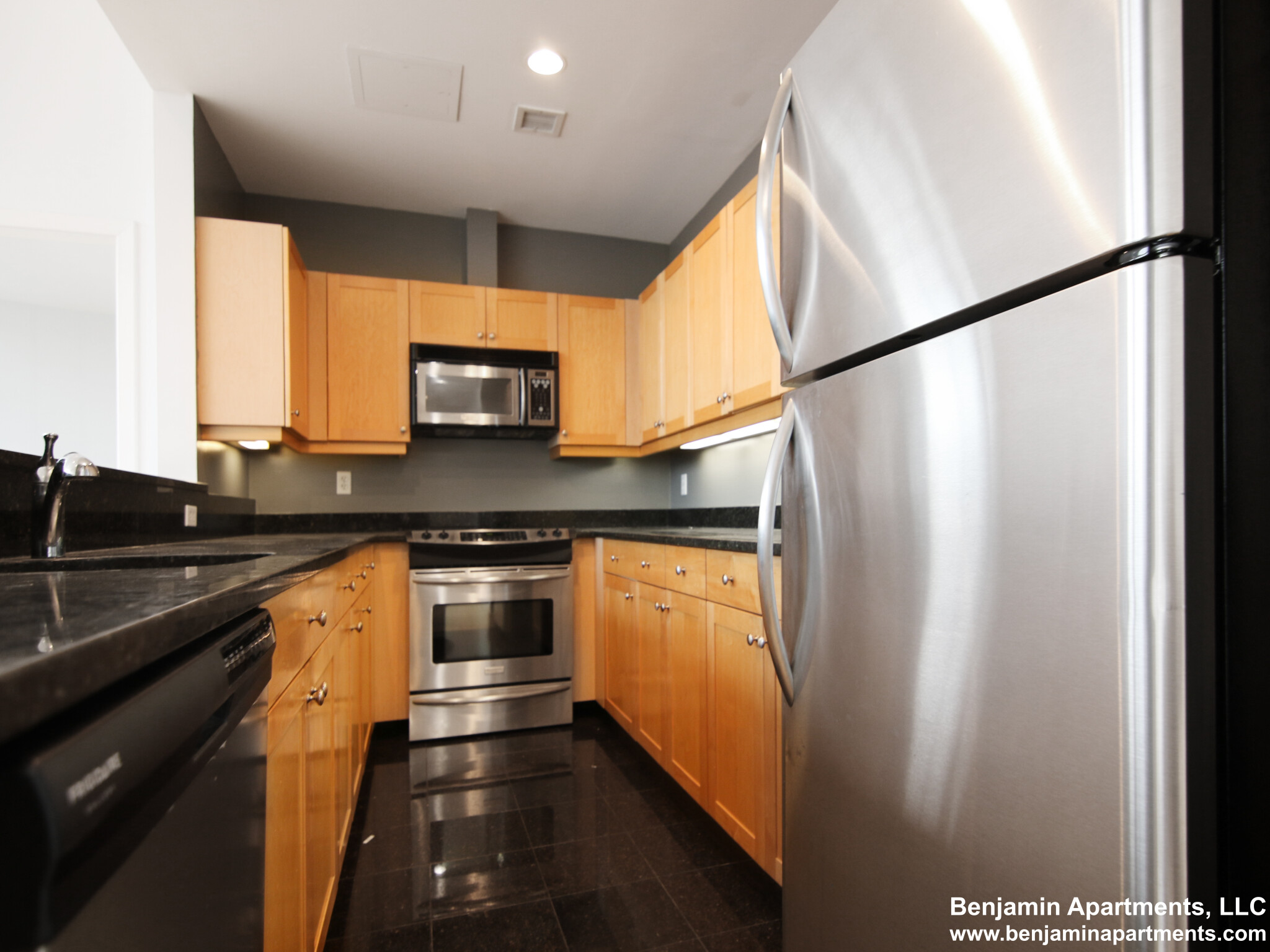 490 Harrison Ave, South End